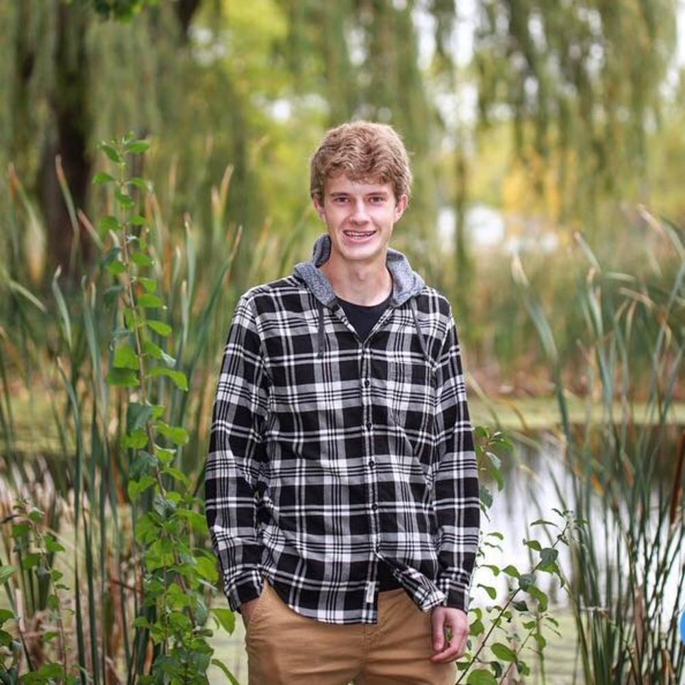 Meet your Posher, Ethan